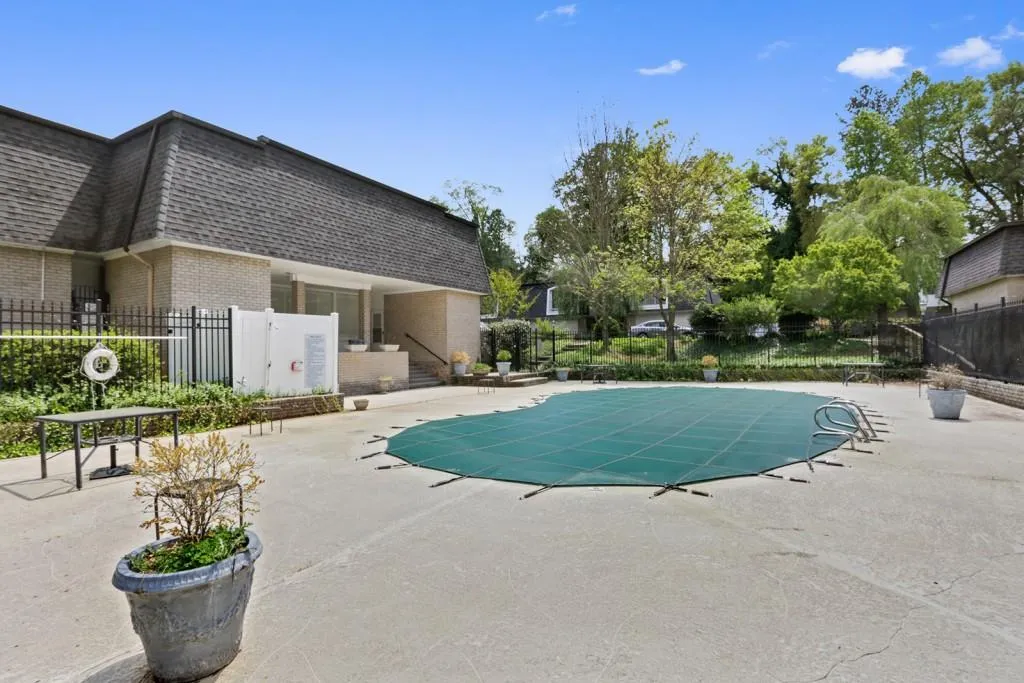 5425 Chemin De Vie Unit 5425, Sandy Springs, Georgia 30342, 2 Bedrooms Bedrooms, ,2 BathroomsBathrooms,Residential,Sold,5425 Chemin De Vie Unit 5425,5833697