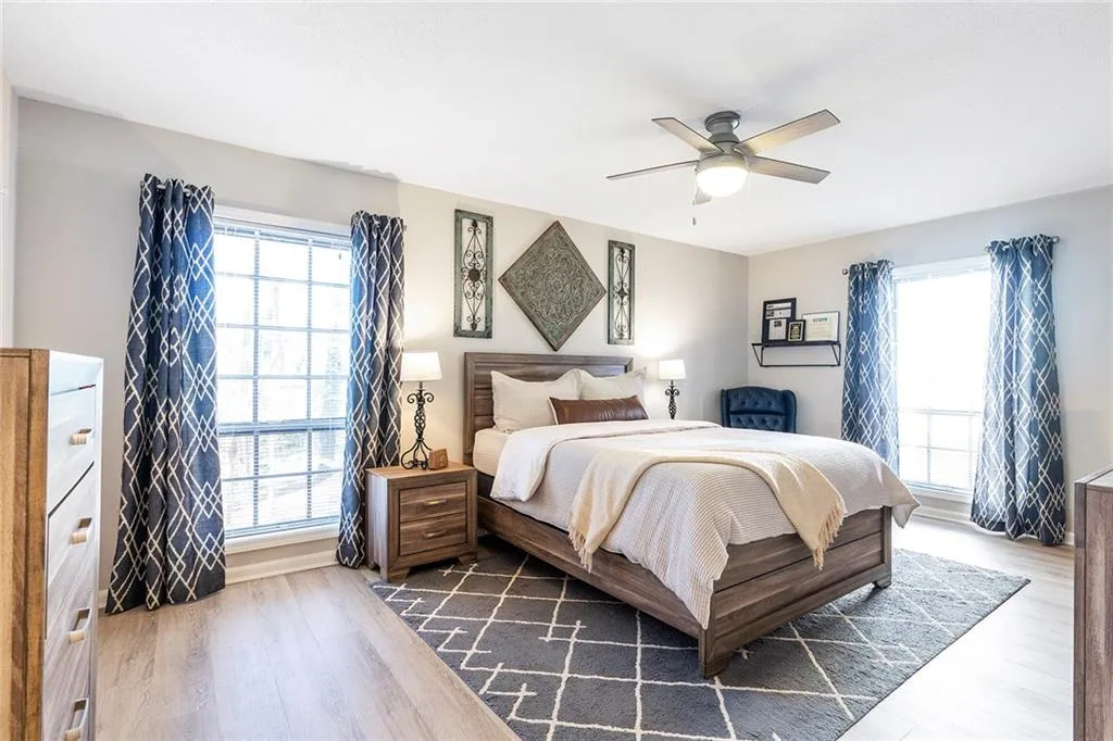 6851 Roswell Road Unit M18, Sandy Springs, Georgia 30328, 3 Bedrooms Bedrooms, ,2 BathroomsBathrooms,Residential,Sold,6851 Roswell Road Unit M18,6988950