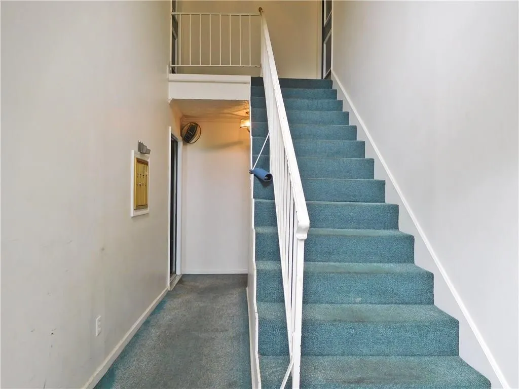 5534 Kingsport Drive, Atlanta, Georgia 30342, 3 Bedrooms Bedrooms, ,2 BathroomsBathrooms,Residential,Sold,5534 Kingsport Drive,5859062