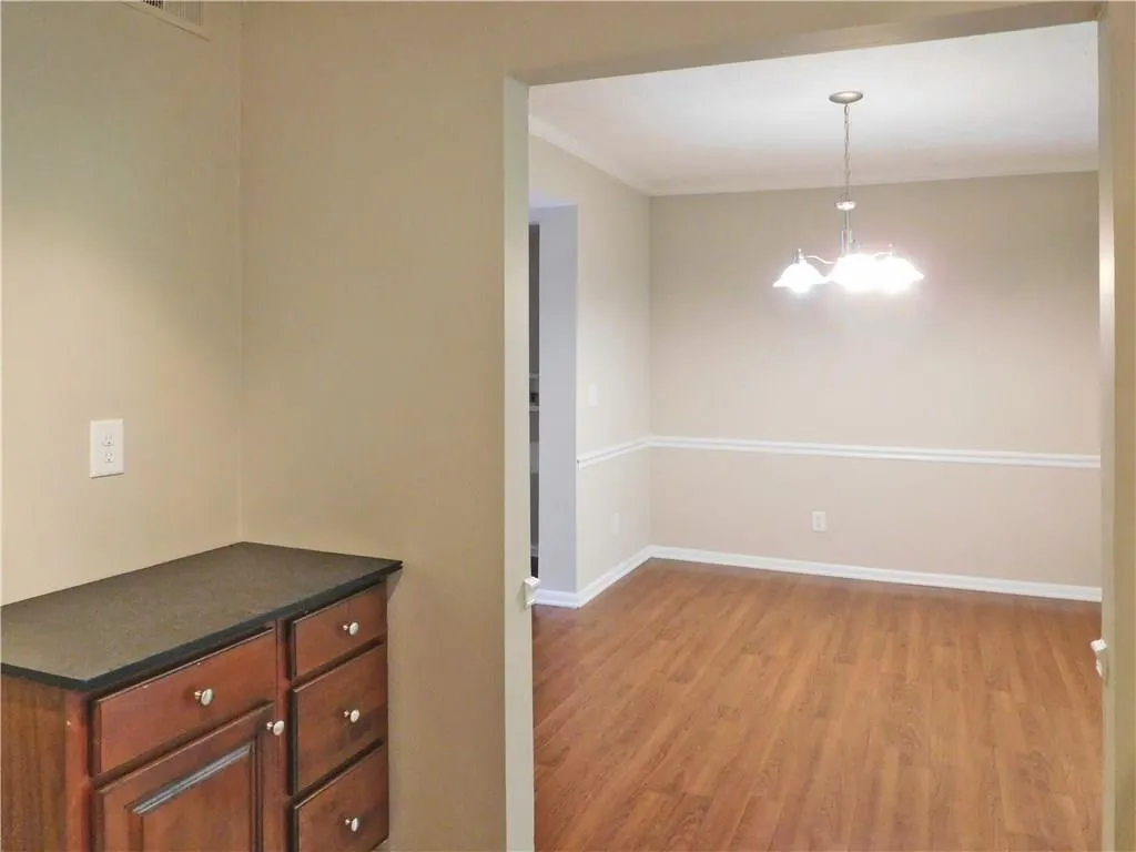 5534 Kingsport Drive, Atlanta, Georgia 30342, 3 Bedrooms Bedrooms, ,2 BathroomsBathrooms,Residential,Sold,5534 Kingsport Drive,5859062