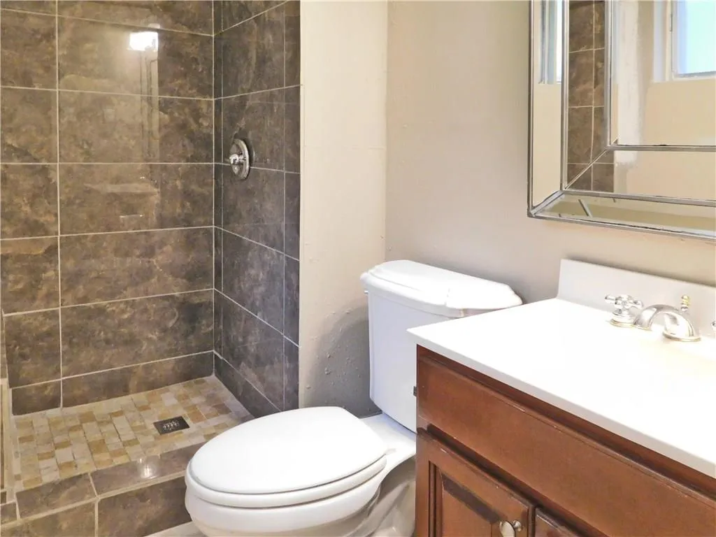 5534 Kingsport Drive, Atlanta, Georgia 30342, 3 Bedrooms Bedrooms, ,2 BathroomsBathrooms,Residential,Sold,5534 Kingsport Drive,5859062