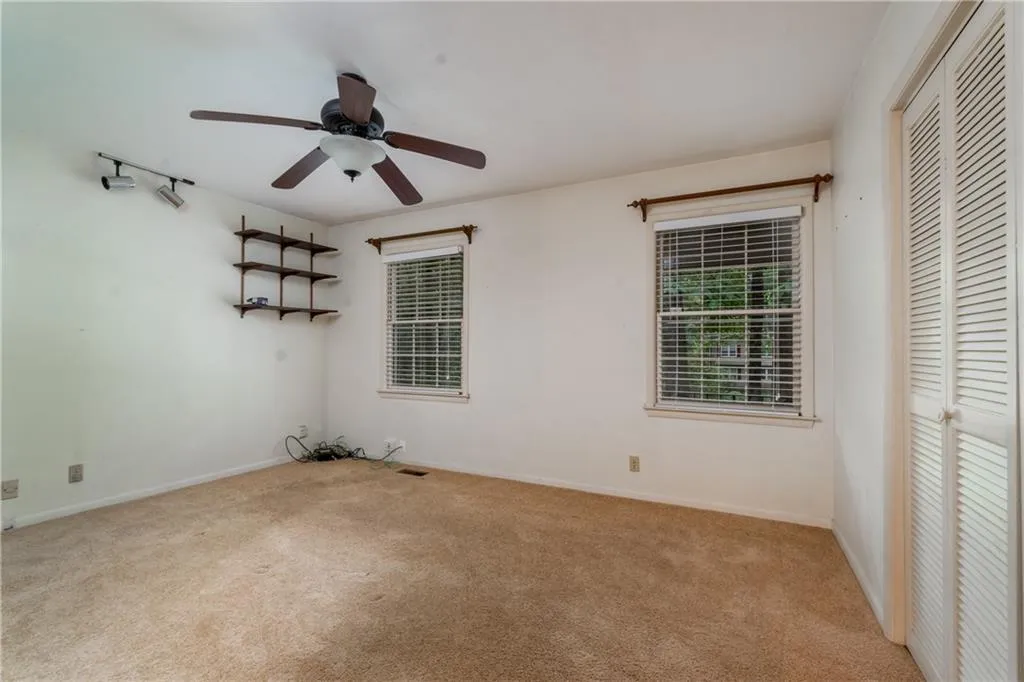 330 W Spalding Drive, Sandy Springs, Georgia 30328, 3 Bedrooms Bedrooms, ,2 BathroomsBathrooms,Residential,Sold,330 W Spalding Drive,6085280