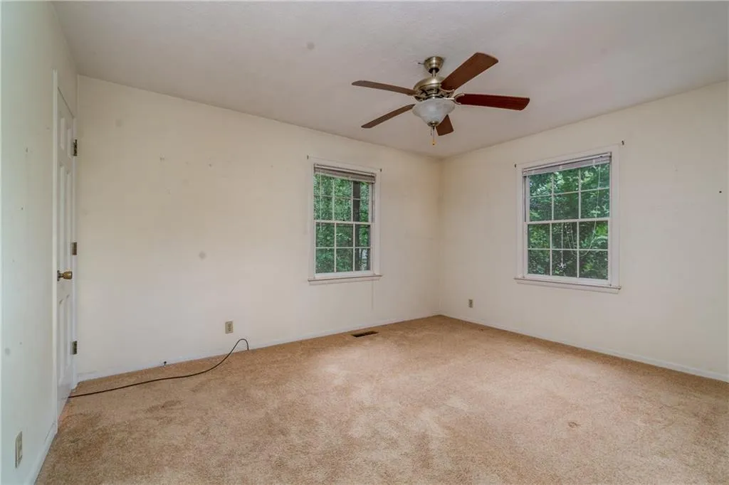 330 W Spalding Drive, Sandy Springs, Georgia 30328, 3 Bedrooms Bedrooms, ,2 BathroomsBathrooms,Residential,Sold,330 W Spalding Drive,6085280