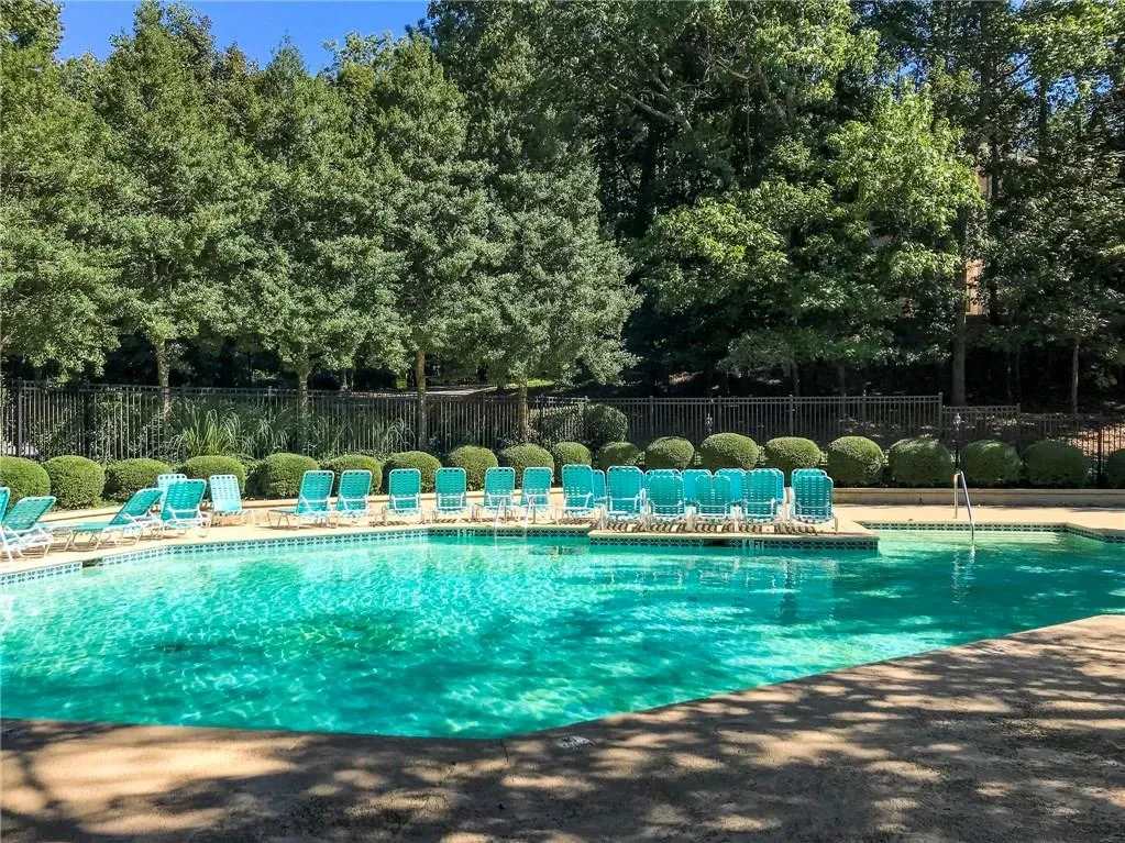 2110 Huntingdon Chase, Sandy Springs, Georgia 30350, 1 Bedroom Bedrooms, ,1 BathroomBathrooms,Residential,Sold,2110 Huntingdon Chase,5915915