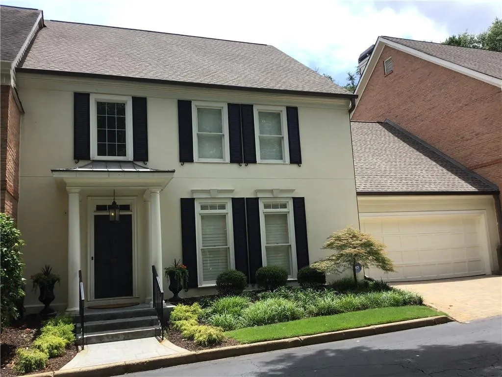1054 Huntcliff, Sandy Springs, Georgia 30350, 3 Bedrooms Bedrooms, ,2 BathroomsBathrooms,Residential,Sold,1054 Huntcliff,6928408