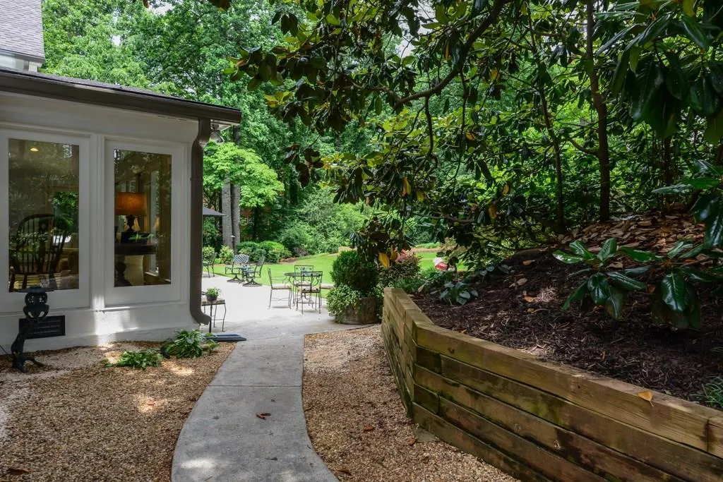 485 Pickering Lane, Atlanta, Georgia 30327, 4 Bedrooms Bedrooms, ,3 BathroomsBathrooms,Residential,Sold,485 Pickering Lane,5919414