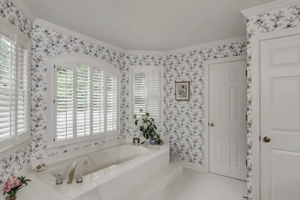 485 Pickering Lane, Atlanta, Georgia 30327, 4 Bedrooms Bedrooms, ,3 BathroomsBathrooms,Residential,Sold,485 Pickering Lane,5919414