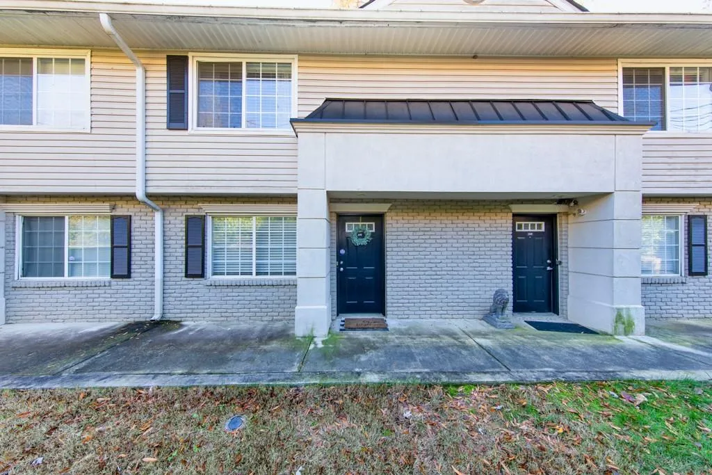 6940 Roswell Road Unit 24e, Atlanta, Georgia 30028, 1 Bedroom Bedrooms, ,1 BathroomBathrooms,Residential,Sold,6940 Roswell Road Unit 24e,6816215