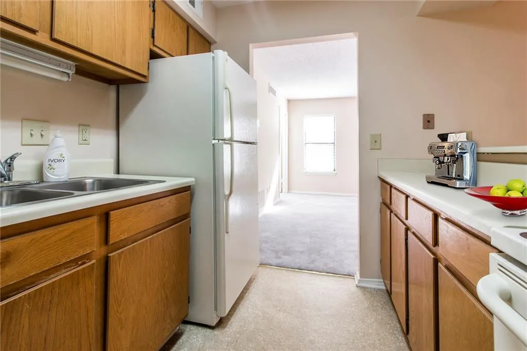 1310 Old Hammond Chase, Sandy Springs, Georgia 30350, 1 Bedroom Bedrooms, ,1 BathroomBathrooms,Residential,Sold,1310 Old Hammond Chase,5926136