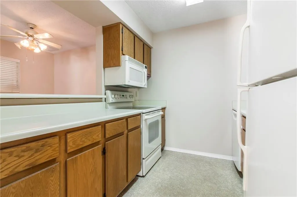 1310 Old Hammond Chase, Sandy Springs, Georgia 30350, 1 Bedroom Bedrooms, ,1 BathroomBathrooms,Residential,Sold,1310 Old Hammond Chase,5926136