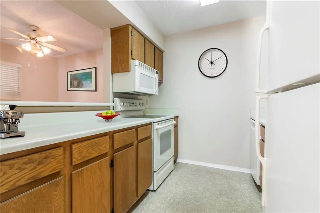 1310 Old Hammond Chase, Sandy Springs, Georgia 30350, 1 Bedroom Bedrooms, ,1 BathroomBathrooms,Residential,Sold,1310 Old Hammond Chase,5926136