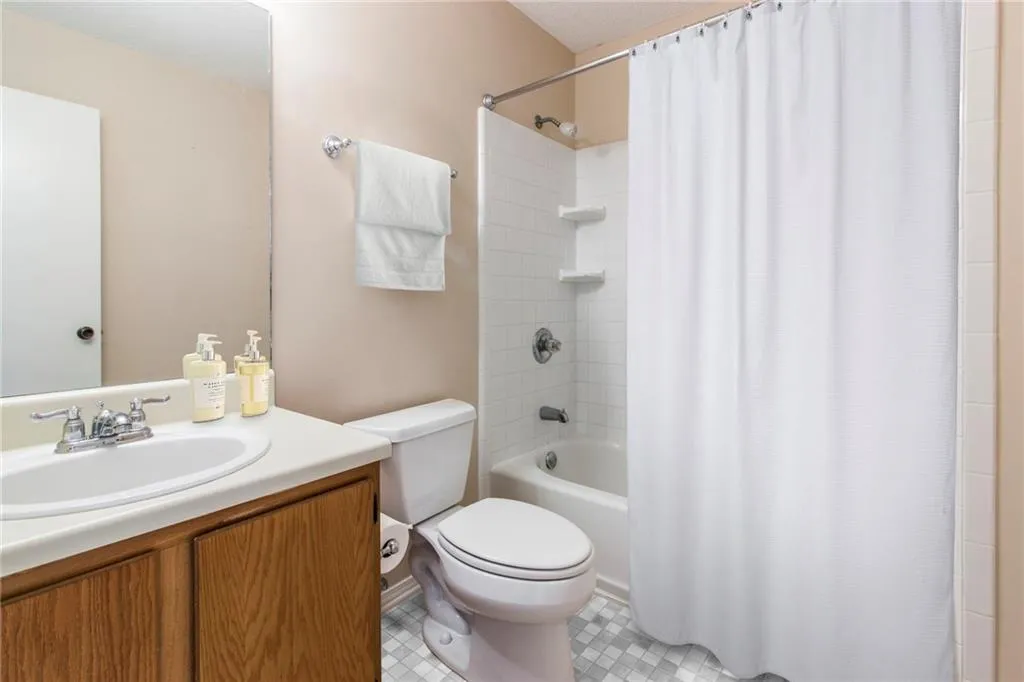 1310 Old Hammond Chase, Sandy Springs, Georgia 30350, 1 Bedroom Bedrooms, ,1 BathroomBathrooms,Residential,Sold,1310 Old Hammond Chase,5926136