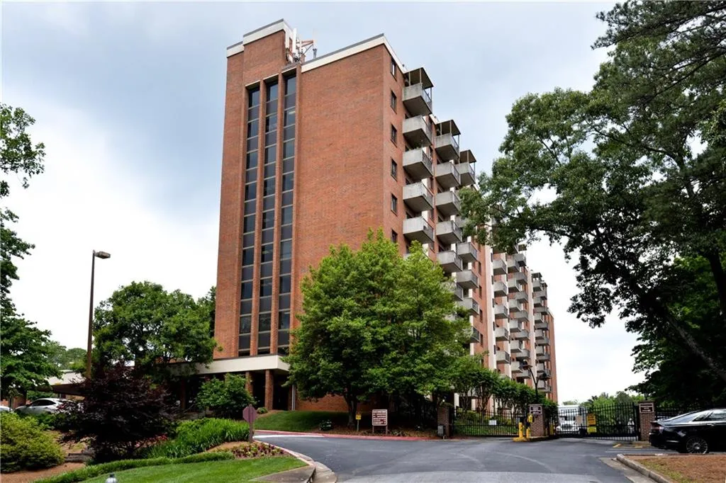300 Johnson Ferry Road Unit A609, Sandy Springs, Georgia 30328, 1 Bedroom Bedrooms, ,1 BathroomBathrooms,Residential,Sold,300 Johnson Ferry Road Unit A609,6013683