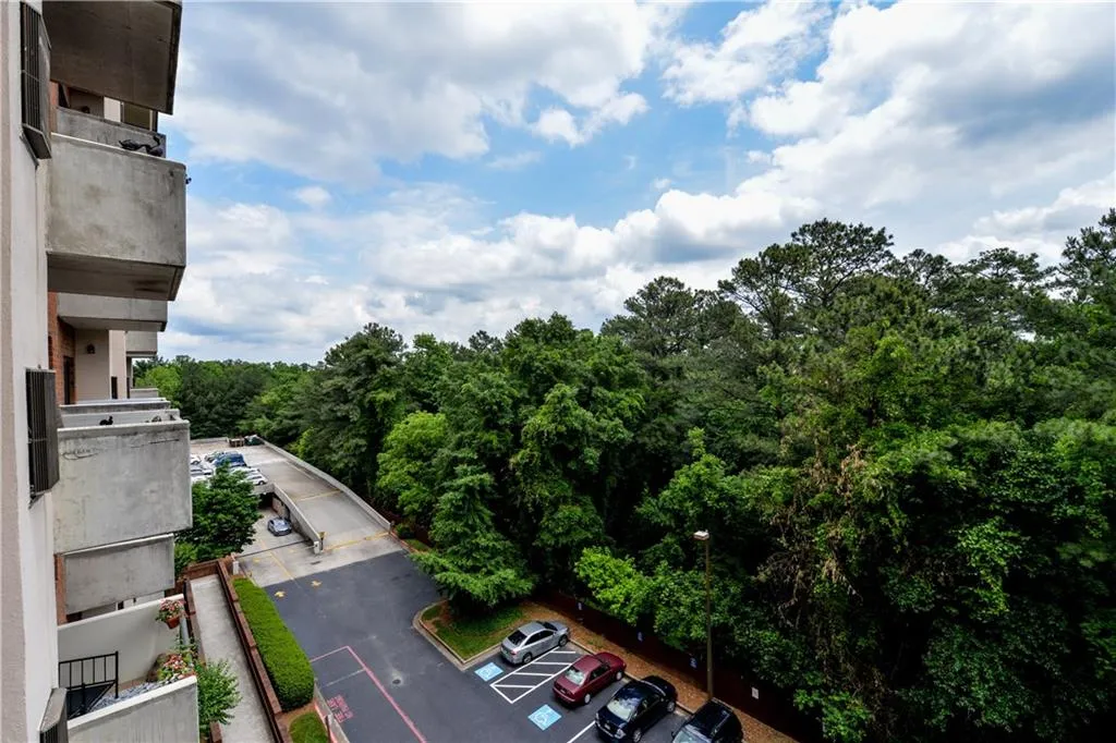 300 Johnson Ferry Road Unit A609, Sandy Springs, Georgia 30328, 1 Bedroom Bedrooms, ,1 BathroomBathrooms,Residential,Sold,300 Johnson Ferry Road Unit A609,6013683