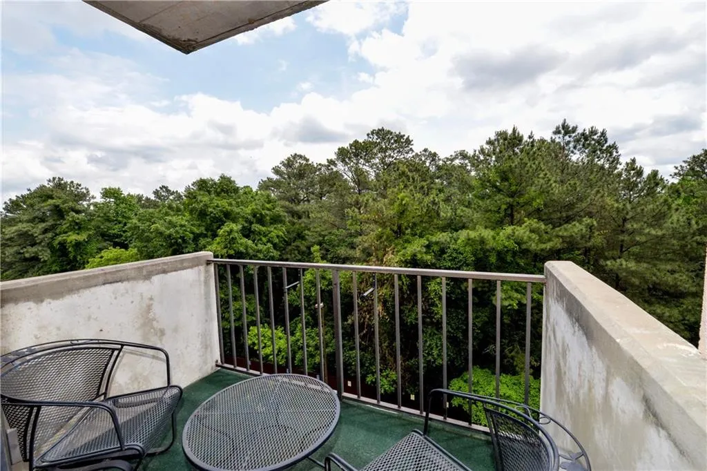 300 Johnson Ferry Road Unit A609, Sandy Springs, Georgia 30328, 1 Bedroom Bedrooms, ,1 BathroomBathrooms,Residential,Sold,300 Johnson Ferry Road Unit A609,6013683