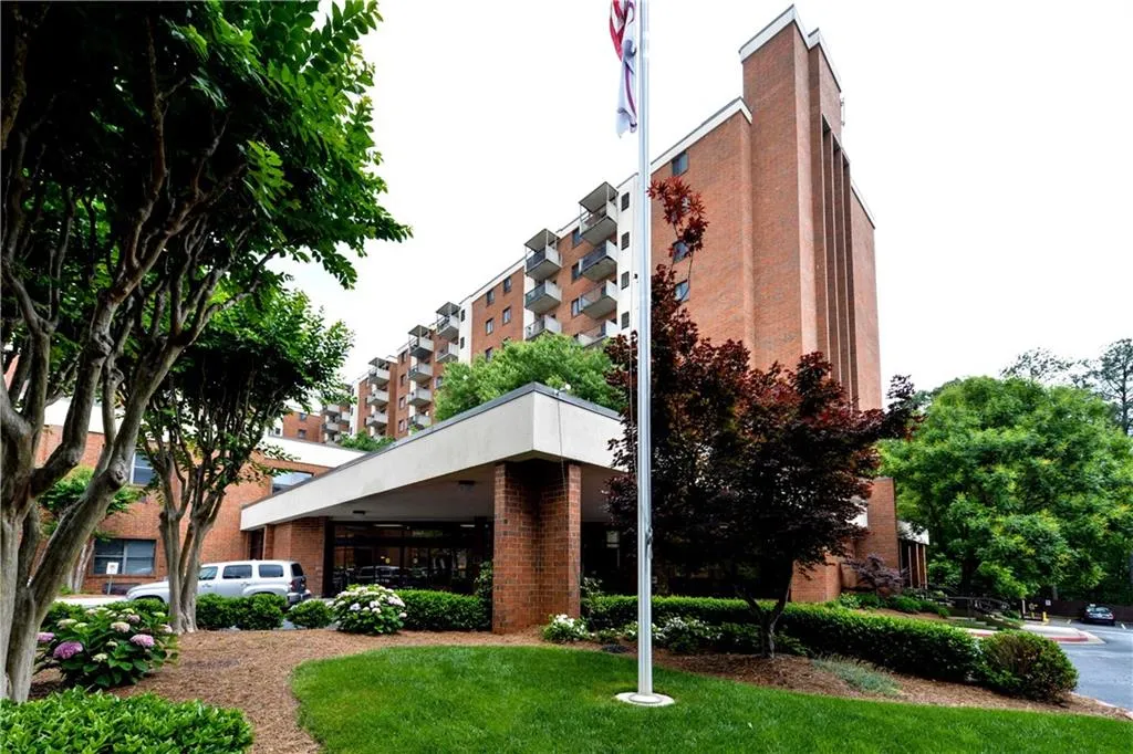 300 Johnson Ferry Road Unit A609, Sandy Springs, Georgia 30328, 1 Bedroom Bedrooms, ,1 BathroomBathrooms,Residential,Sold,300 Johnson Ferry Road Unit A609,6013683