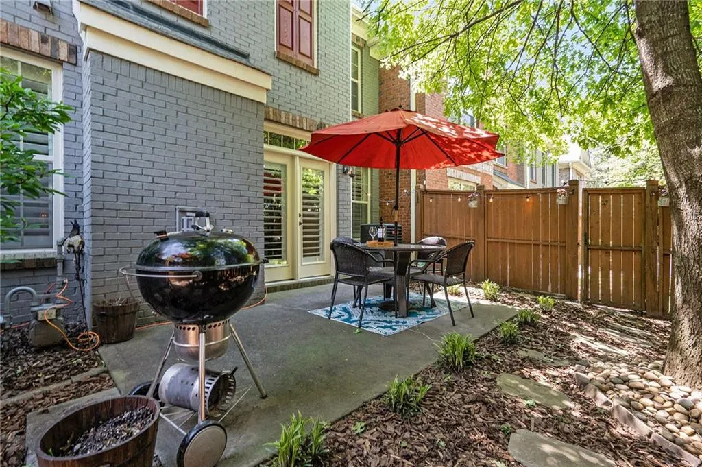 7740 Glisten Avenue Unit 293, Atlanta, Georgia 30328, 3 Bedrooms Bedrooms, ,2 BathroomsBathrooms,Residential,Sold,7740 Glisten Avenue Unit 293,7207426