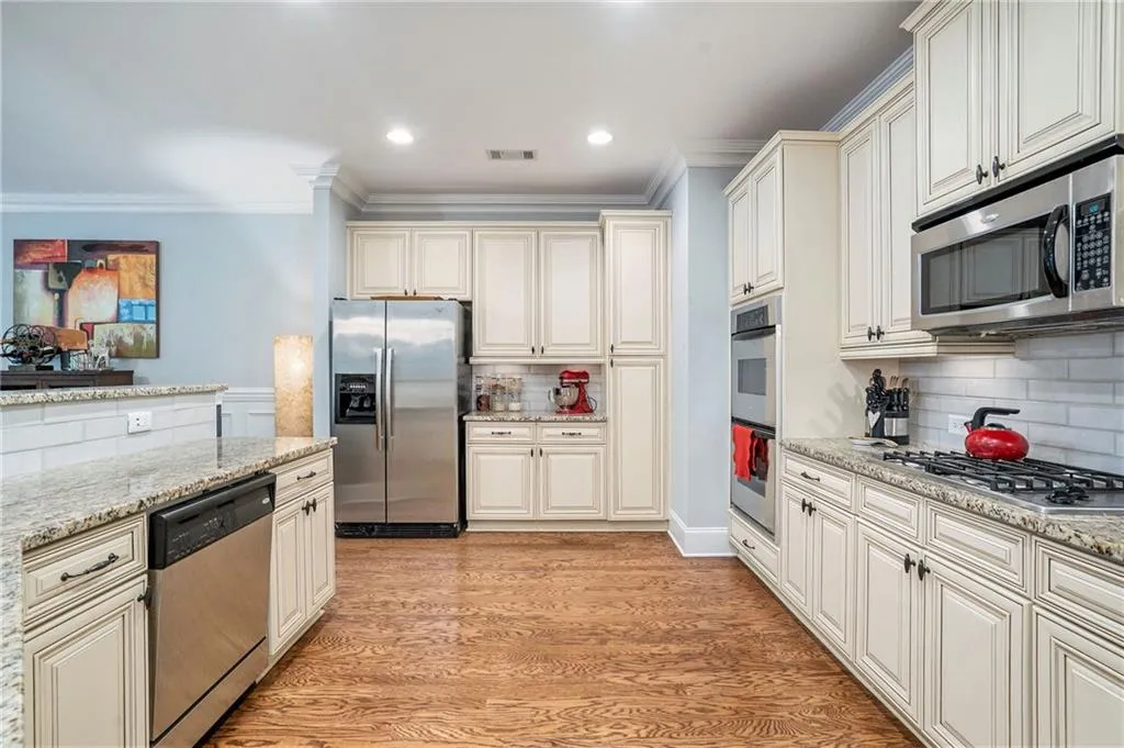 7740 Glisten Avenue Unit 293, Atlanta, Georgia 30328, 3 Bedrooms Bedrooms, ,2 BathroomsBathrooms,Residential,Sold,7740 Glisten Avenue Unit 293,7207426