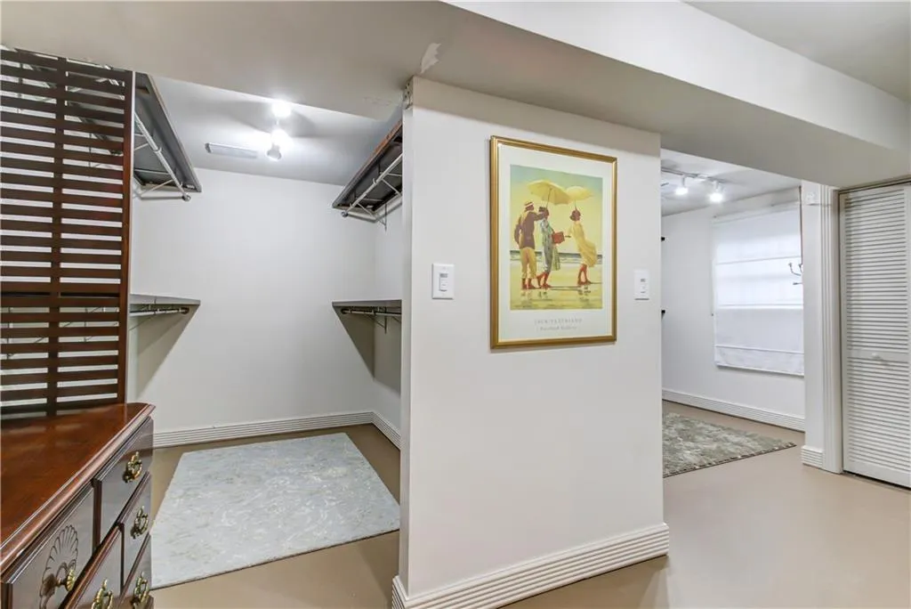 355 Franklin Road, Sandy Springs, Georgia 30342, 4 Bedrooms Bedrooms, ,3 BathroomsBathrooms,Residential,Sold,355 Franklin Road,6956818