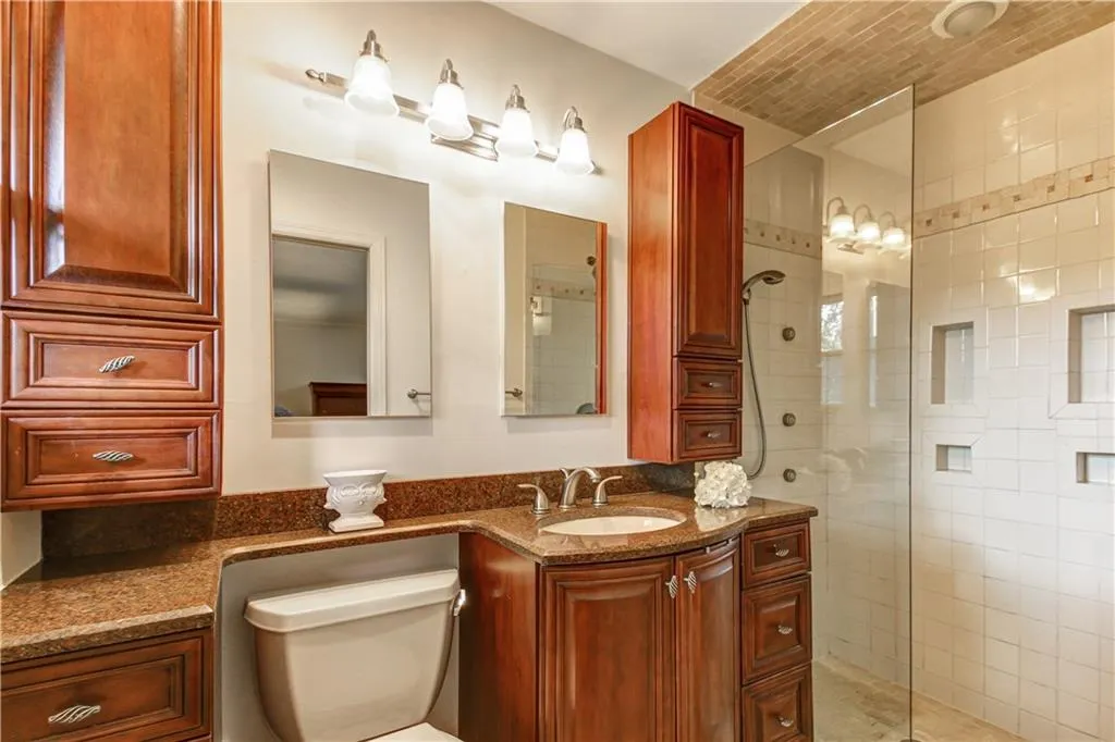 355 Franklin Road, Sandy Springs, Georgia 30342, 4 Bedrooms Bedrooms, ,3 BathroomsBathrooms,Residential,Sold,355 Franklin Road,6956818