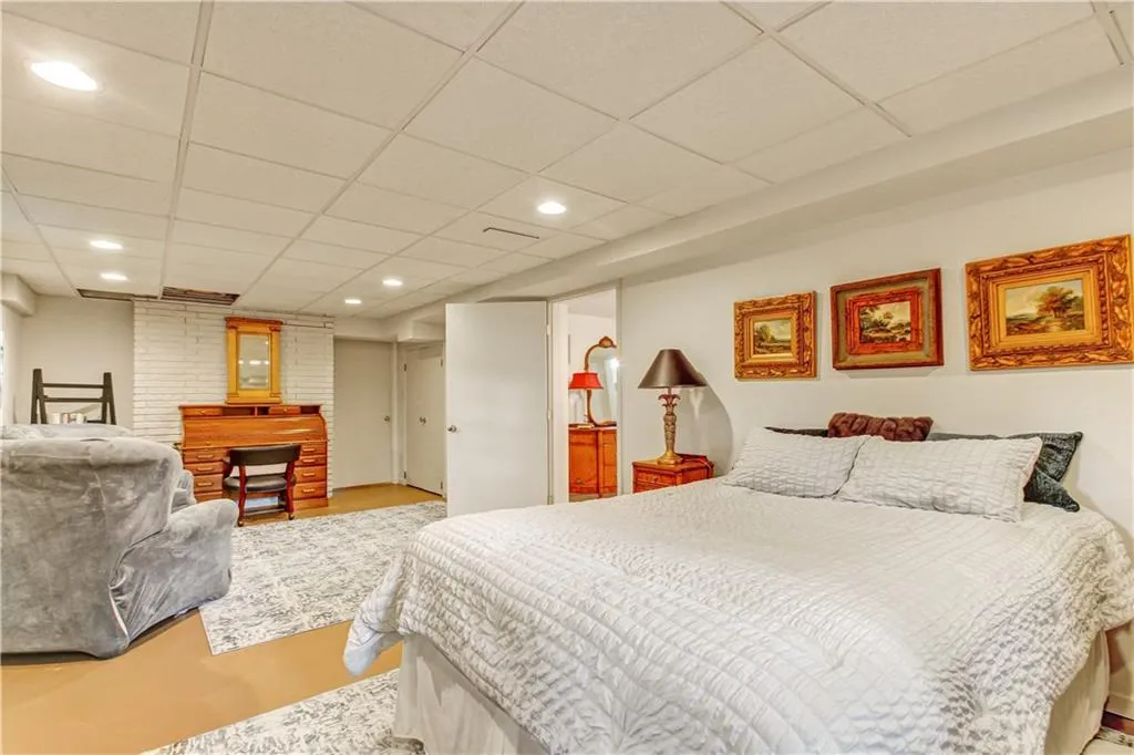 355 Franklin Road, Sandy Springs, Georgia 30342, 4 Bedrooms Bedrooms, ,3 BathroomsBathrooms,Residential,Sold,355 Franklin Road,6956818