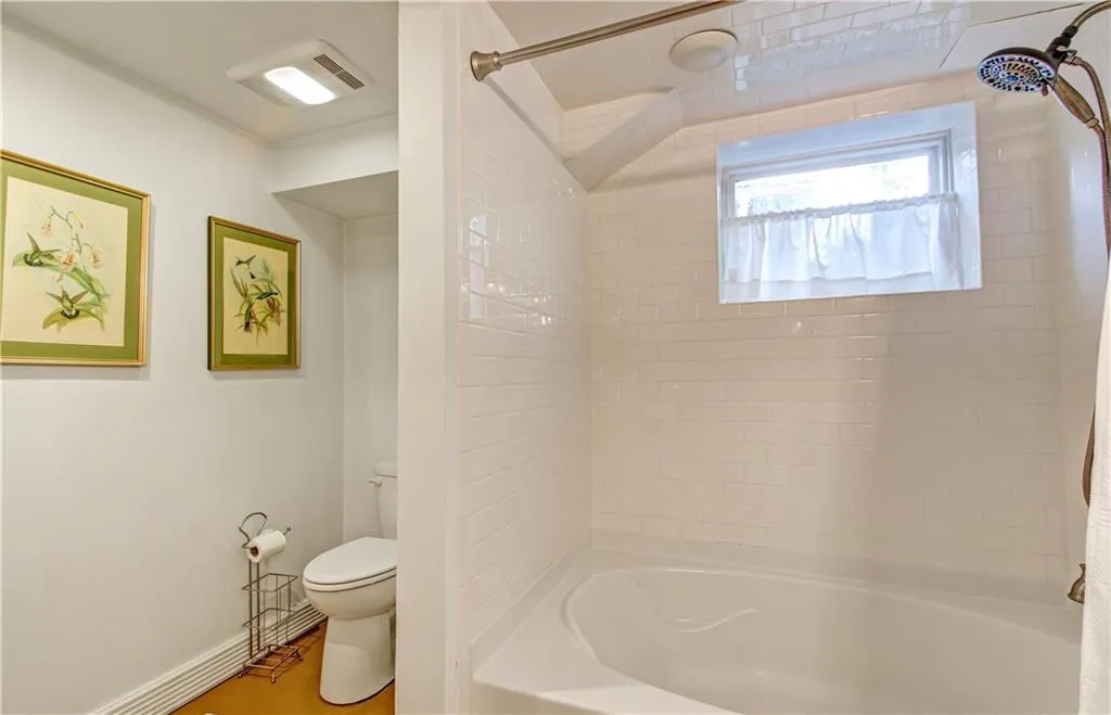 355 Franklin Road, Sandy Springs, Georgia 30342, 4 Bedrooms Bedrooms, ,3 BathroomsBathrooms,Residential,Sold,355 Franklin Road,6956818