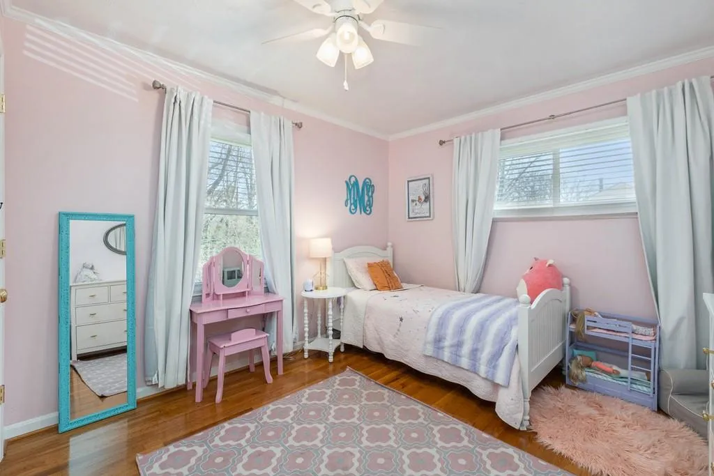 225 Abington Drive, Sandy Springs, Georgia 30328, 4 Bedrooms Bedrooms, ,3 BathroomsBathrooms,Residential,Sold,225 Abington Drive,6848990