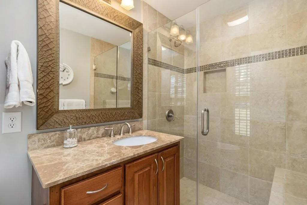 225 Abington Drive, Sandy Springs, Georgia 30328, 4 Bedrooms Bedrooms, ,3 BathroomsBathrooms,Residential,Sold,225 Abington Drive,6848990
