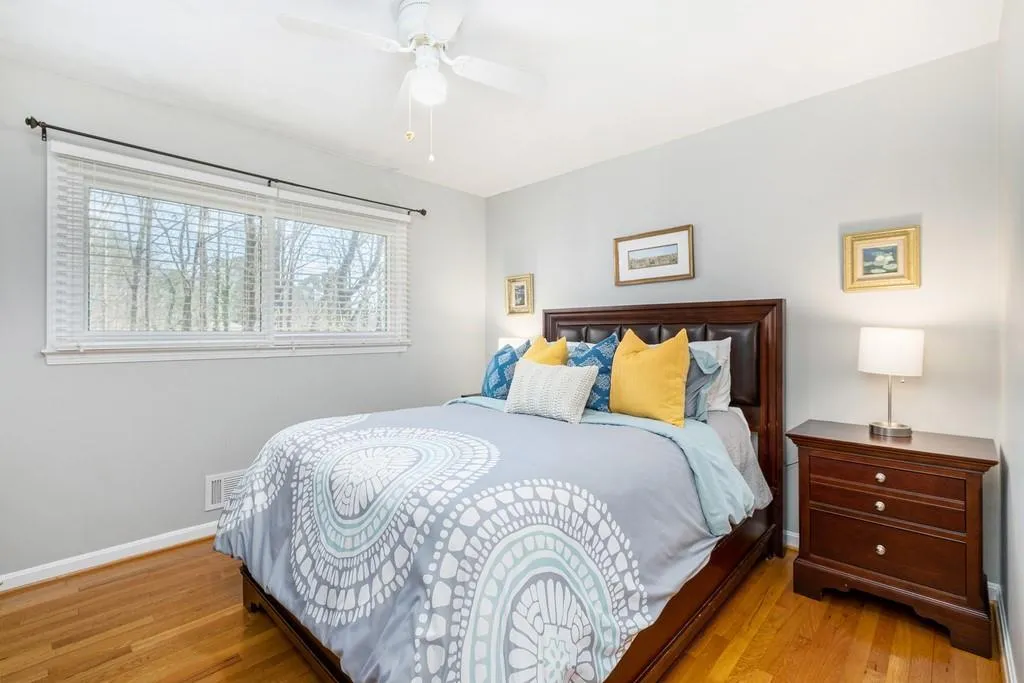 225 Abington Drive, Sandy Springs, Georgia 30328, 4 Bedrooms Bedrooms, ,3 BathroomsBathrooms,Residential,Sold,225 Abington Drive,6848990