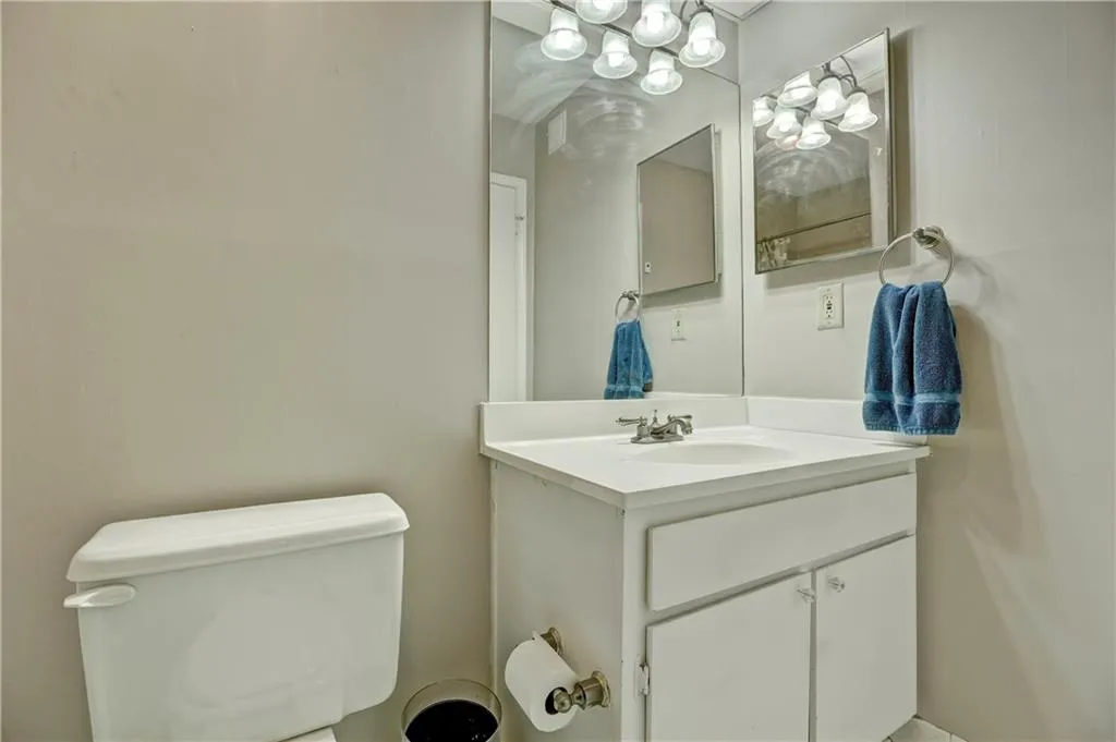 1510 Wingate Way, Sandy Springs, Georgia 30350, 2 Bedrooms Bedrooms, ,2 BathroomsBathrooms,Residential,Sold,1510 Wingate Way,5806423