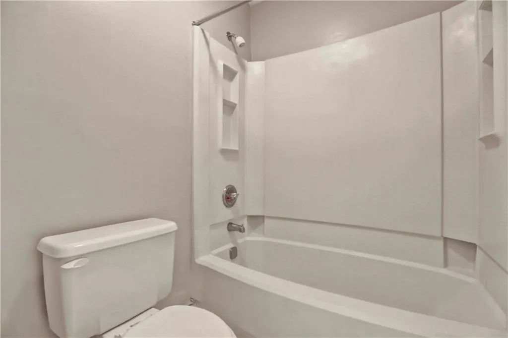 1510 Wingate Way, Sandy Springs, Georgia 30350, 2 Bedrooms Bedrooms, ,2 BathroomsBathrooms,Residential,Sold,1510 Wingate Way,5806423