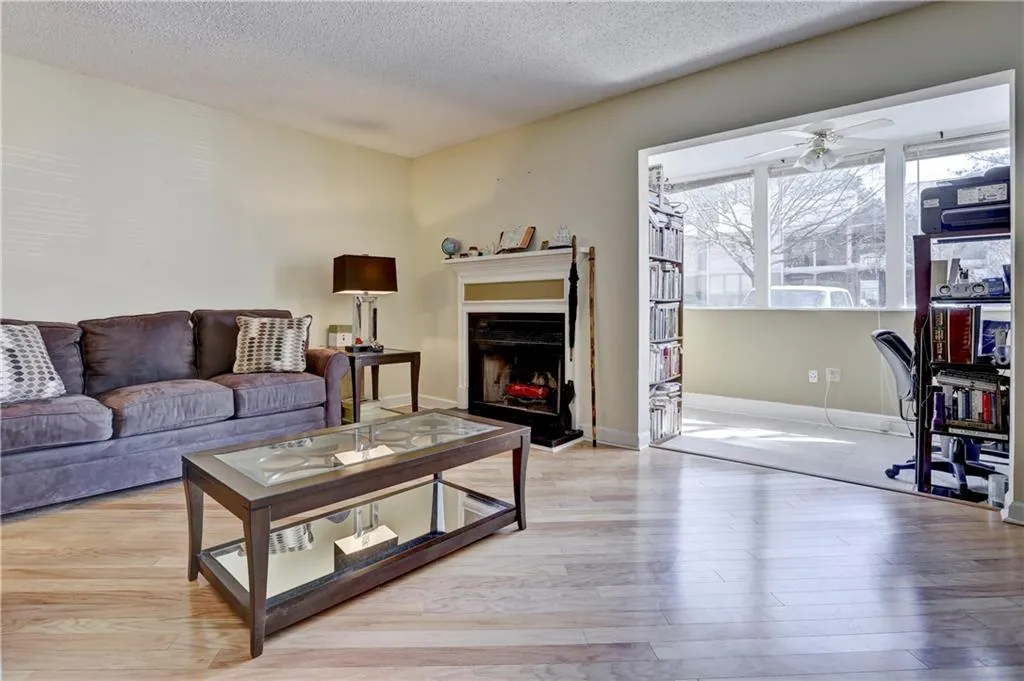 1510 Wingate Way, Sandy Springs, Georgia 30350, 2 Bedrooms Bedrooms, ,2 BathroomsBathrooms,Residential,Sold,1510 Wingate Way,5806423
