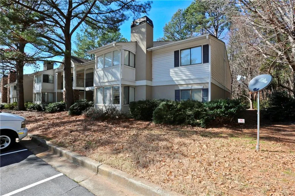 1510 Wingate Way, Sandy Springs, Georgia 30350, 2 Bedrooms Bedrooms, ,2 BathroomsBathrooms,Residential,Sold,1510 Wingate Way,5806423