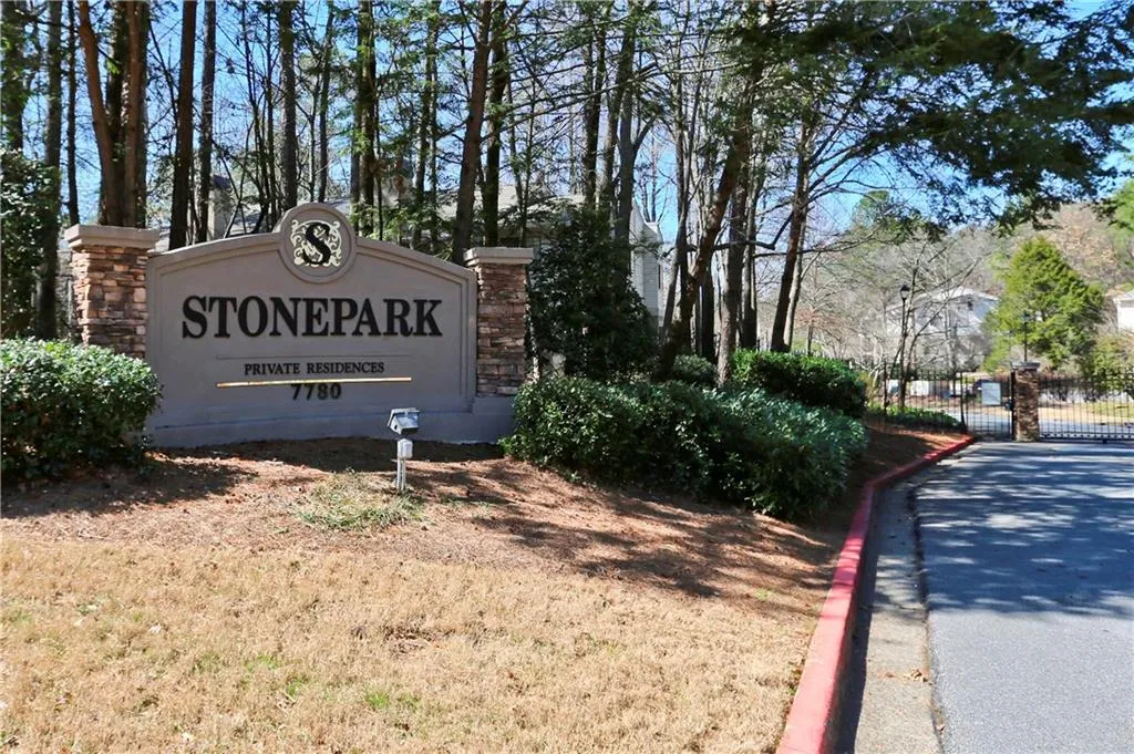1510 Wingate Way, Sandy Springs, Georgia 30350, 2 Bedrooms Bedrooms, ,2 BathroomsBathrooms,Residential,Sold,1510 Wingate Way,5806423