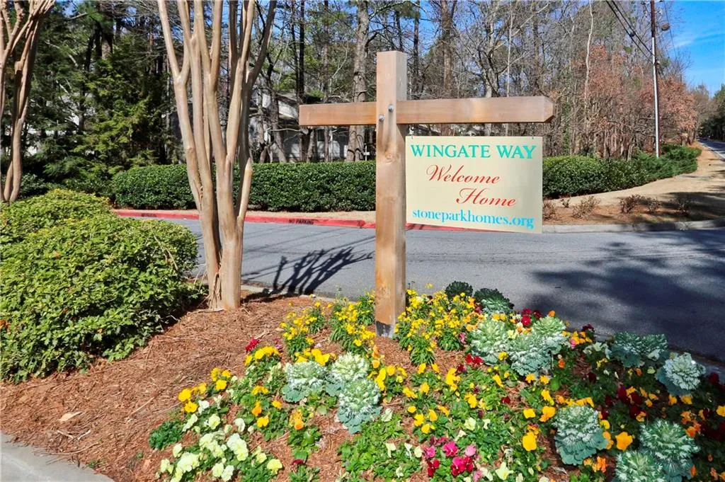 1510 Wingate Way, Sandy Springs, Georgia 30350, 2 Bedrooms Bedrooms, ,2 BathroomsBathrooms,Residential,Sold,1510 Wingate Way,5806423