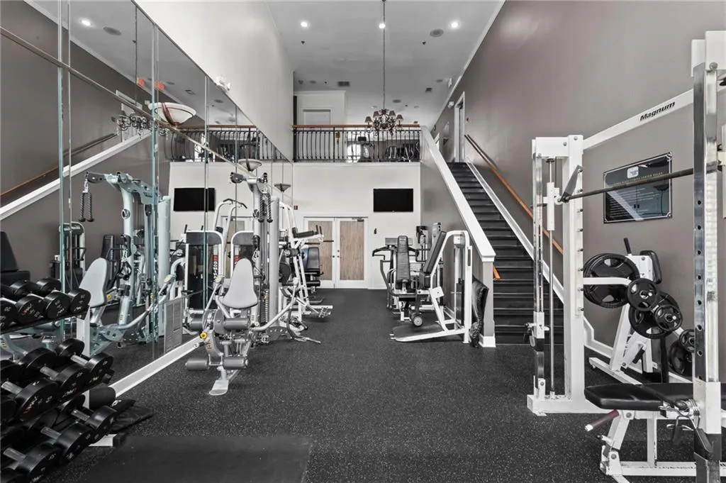 3777 Peachtree Road Ne Unit 1602, Brookhaven, Georgia 30319, 2 Bedrooms Bedrooms, ,2 BathroomsBathrooms,Residential,For Sale,3777 Peachtree Road Ne Unit 1602,7666028