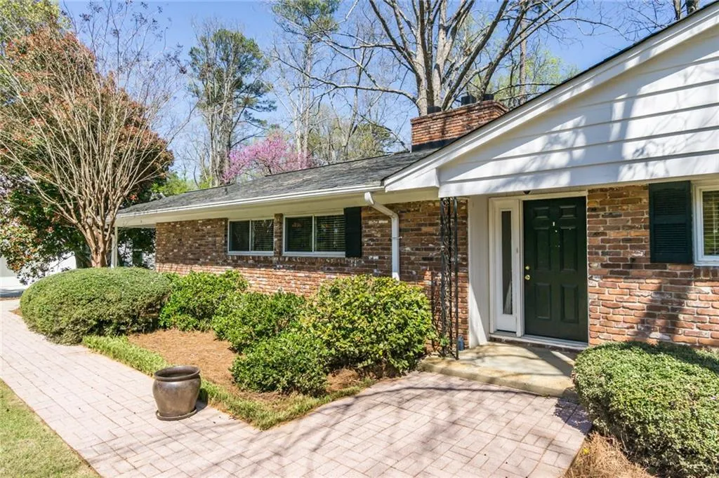 6311 Hunting Creek Road Ne, Sandy Springs, Georgia 30328, 4 Bedrooms Bedrooms, ,3 BathroomsBathrooms,Residential,Sold,6311 Hunting Creek Road Ne,5974608 6311 Hunting Creek Road Ne, Sandy Springs, Georgia 30328, 4 Bedrooms Bedrooms, ,3 BathroomsBathrooms,Residential,Sold,6311 Hunting Creek Road Ne,5974608