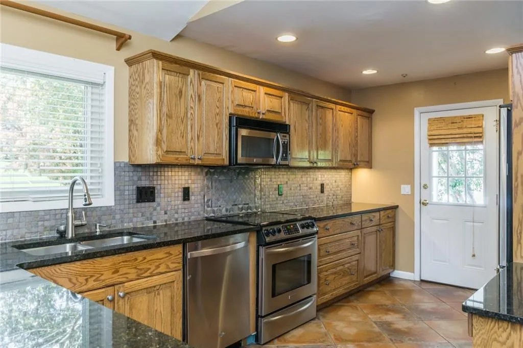 6311 Hunting Creek Road Ne, Sandy Springs, Georgia 30328, 4 Bedrooms Bedrooms, ,3 BathroomsBathrooms,Residential,Sold,6311 Hunting Creek Road Ne,5974608 6311 Hunting Creek Road Ne, Sandy Springs, Georgia 30328, 4 Bedrooms Bedrooms, ,3 BathroomsBathrooms,Residential,Sold,6311 Hunting Creek Road Ne,5974608