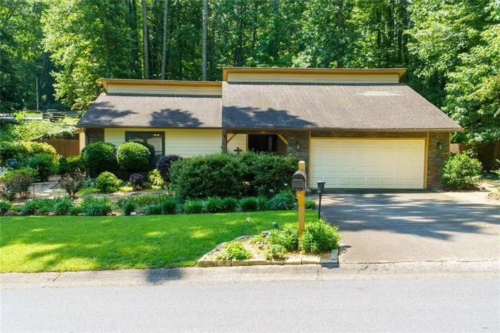 1211 Wade Green Circle Nw, Acworth, Georgia 30102