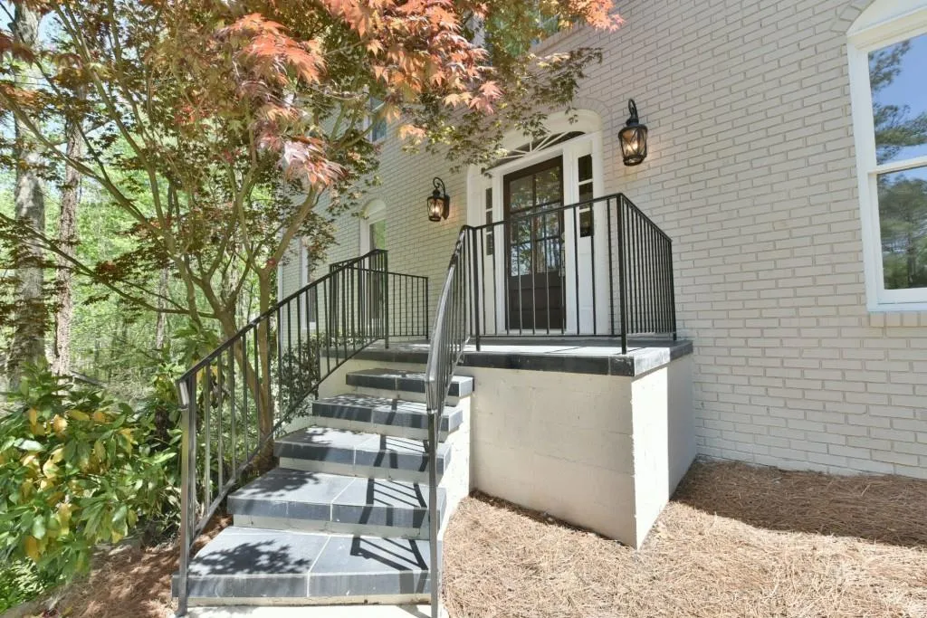 520 Cutwater Trail, Sandy Springs, Georgia 30328, 5 Bedrooms Bedrooms, ,4 BathroomsBathrooms,Residential,Sold,520 Cutwater Trail,5999609