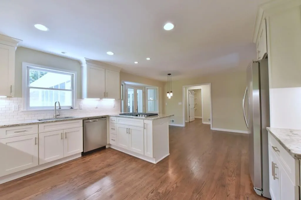 520 Cutwater Trail, Sandy Springs, Georgia 30328, 5 Bedrooms Bedrooms, ,4 BathroomsBathrooms,Residential,Sold,520 Cutwater Trail,5999609