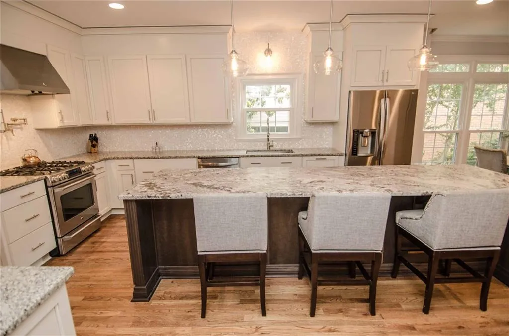 145 Belmont Trace, Sandy Springs, Georgia 30328, 3 Bedrooms Bedrooms, ,2 BathroomsBathrooms,Residential,Sold,145 Belmont Trace,5878927