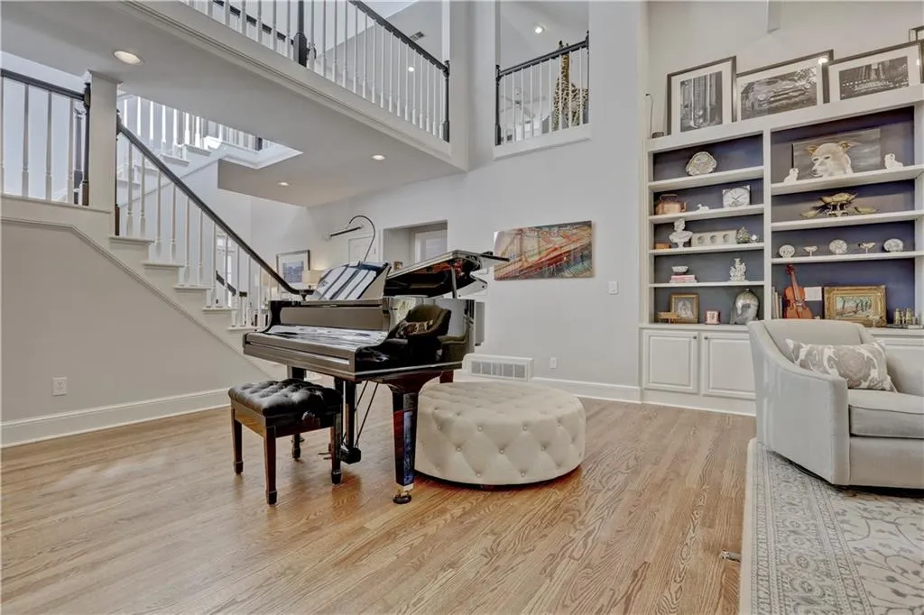 145 Belmont Trace, Sandy Springs, Georgia 30328, 3 Bedrooms Bedrooms, ,2 BathroomsBathrooms,Residential,Sold,145 Belmont Trace,5878927