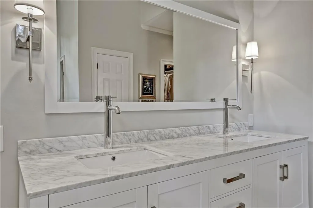145 Belmont Trace, Sandy Springs, Georgia 30328, 3 Bedrooms Bedrooms, ,2 BathroomsBathrooms,Residential,Sold,145 Belmont Trace,5878927