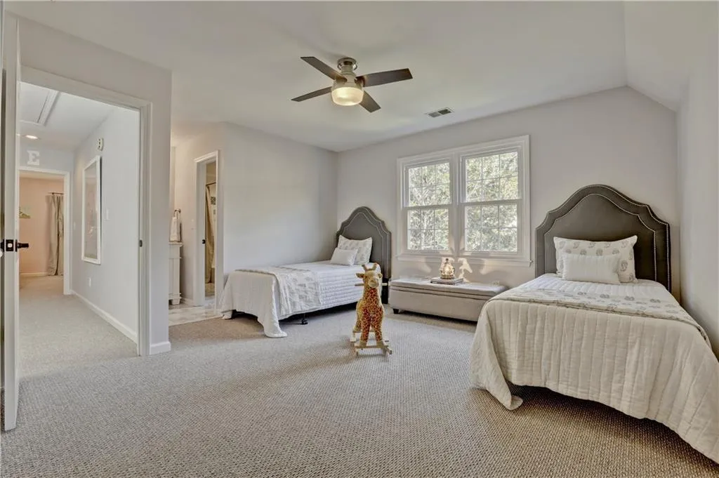 145 Belmont Trace, Sandy Springs, Georgia 30328, 3 Bedrooms Bedrooms, ,2 BathroomsBathrooms,Residential,Sold,145 Belmont Trace,5878927