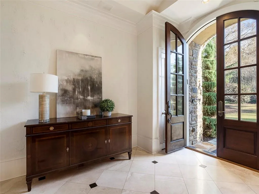 5540 Lake Island Drive, Sandy Springs, Georgia 30327, 6 Bedrooms Bedrooms, ,7 BathroomsBathrooms,Residential,Sold,5540 Lake Island Drive,6988119