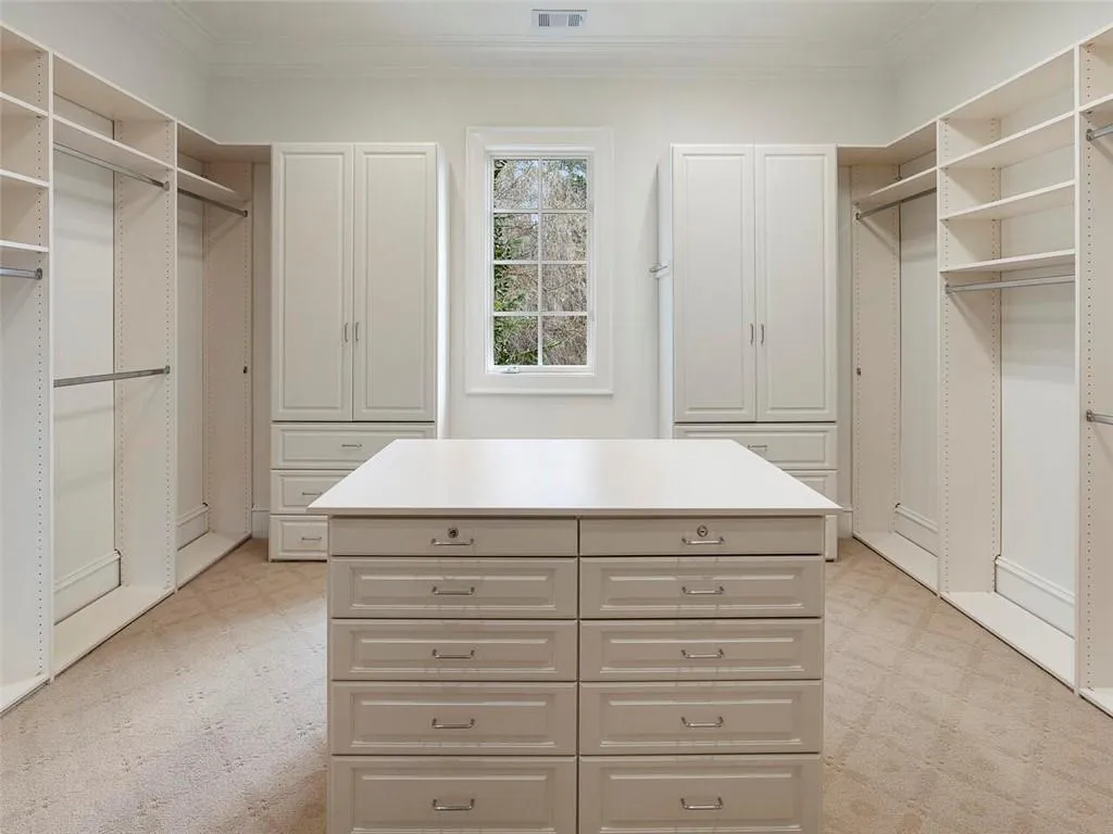 5540 Lake Island Drive, Sandy Springs, Georgia 30327, 6 Bedrooms Bedrooms, ,7 BathroomsBathrooms,Residential,Sold,5540 Lake Island Drive,6988119