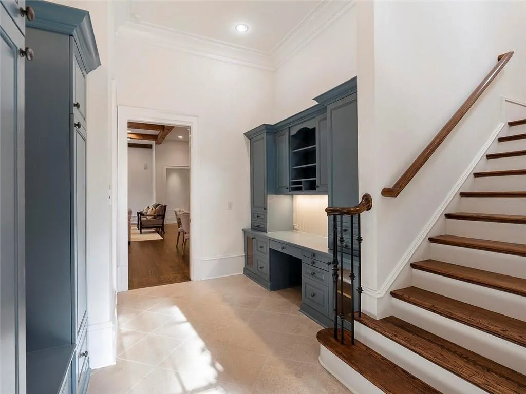 5540 Lake Island Drive, Sandy Springs, Georgia 30327, 6 Bedrooms Bedrooms, ,7 BathroomsBathrooms,Residential,Sold,5540 Lake Island Drive,6988119