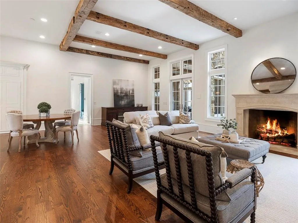 5540 Lake Island Drive, Sandy Springs, Georgia 30327, 6 Bedrooms Bedrooms, ,7 BathroomsBathrooms,Residential,Sold,5540 Lake Island Drive,6988119