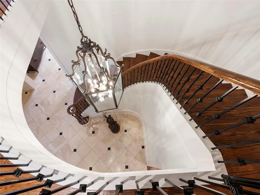 5540 Lake Island Drive, Sandy Springs, Georgia 30327, 6 Bedrooms Bedrooms, ,7 BathroomsBathrooms,Residential,Sold,5540 Lake Island Drive,6988119